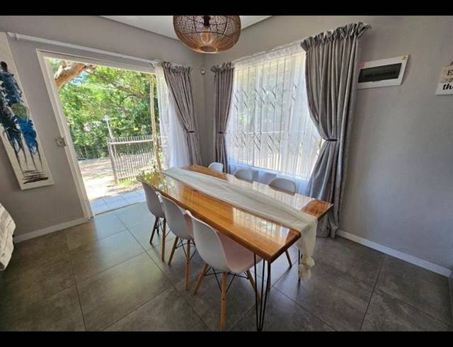 3 BEDROOM TOWNHOUSE FOR SALE IN DAWNCLIFFE